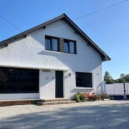 L Hirondelle 3 Bed & Breakfast